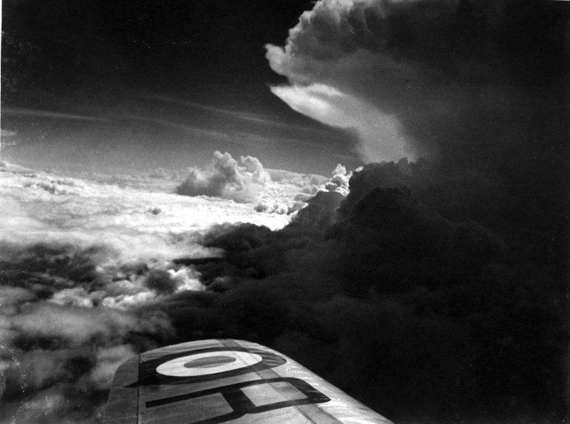 Enclume de cumulo-nimbus; vue d'avion par Jacques