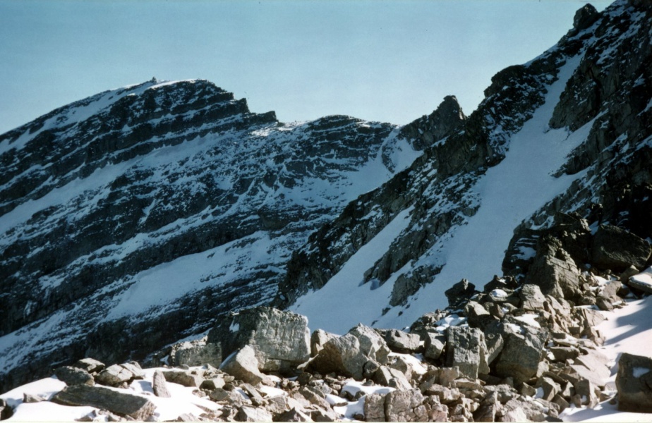 Tte de l'Estrop vue de l'arte de la Sche - antcime 2927 m