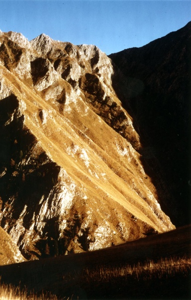 (de la Sche - baisse du Framesier) Paroi Est-Sud - baisse de Framesier entre le Tromas et l'antcime 2927