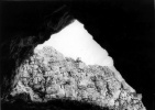 (Trou de Solane) Grotte dans la face Est de Solane