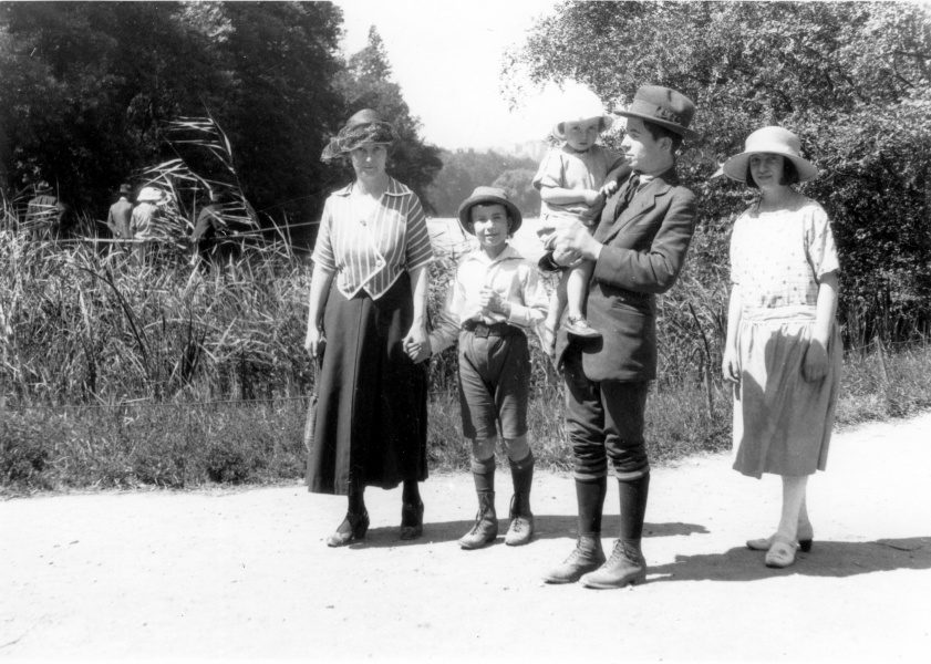 Lyon, 1922: Genevive, Pierre, Michel, Michel, Yvonne