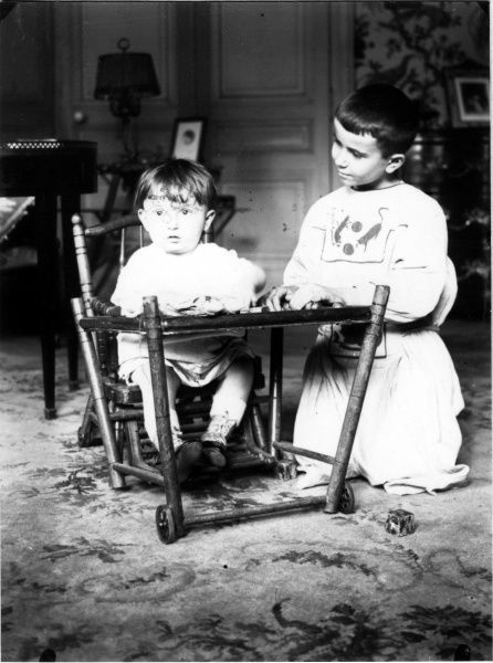 Lyon, 1922: Michel, Pierre
