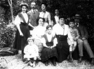 Digne, 1910: Jeanne; Genevive, Jacques, Louis, Toinon, Franois, Marie-Louise; Andr, Paule, lisabeth