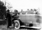 Prs de Lyon, 1928: X, Genevive, Pierre, Michel