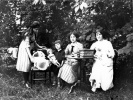 Digne, 1914: Paule, Yvonne, Jeanne, Toinon
