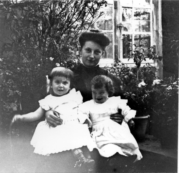 Digne, 1908: Jacques, Henri; Genevive