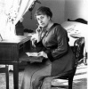 Digne, 1915: Genevive