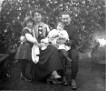 Digne, 1915: Yvonne, Genevive, Pierre, Louis
