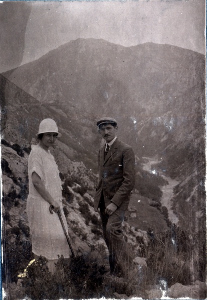 3 septembre 1925 - gorges du Verdon: Jeanne, Jean Prouvost