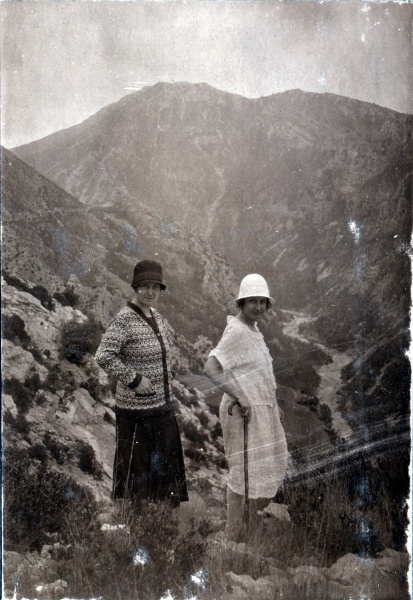 3 septembre 1925 - gorges du Verdon: Genevive, Jeanne