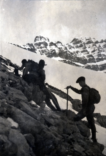 6 avril 1926 - Trois vchs