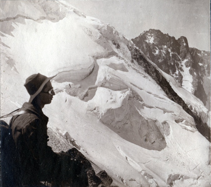 aot 1926 - pentes nord du col mile Pic