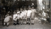 6 septembre 1925 - Digne: Bernadette, Henry, Jean, Jacques Prouvost, Michel, Joseph Jr, Marguerite; Franois, lisabeth
