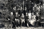 4 avril 1926 - Digne: Jpseph, lisabeth, Pierre, Genevive, Michel, Sybille du Chaffaut, Louis; Charles du Chaffaut, Franois, Henri, Jules du Chaffaut