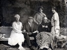 Mme Chavanis, M. et Mme de Passerio; Melle Peyssard, G. de Passorio
