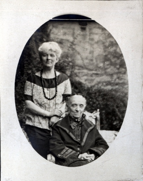1928 - Melle Peyssard, Mme Chavanis
