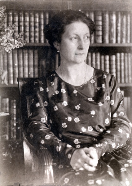 aot 1929 - Genevive