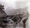 aot 1927 - Plateau suprieur des Eaux tortes: Henri, Jacques; au fond, Solane