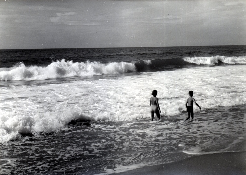 Hossegor, 26 aot 1951 : Genevive Jr, Jacques Jr