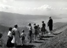 Col de la Forclaz, 14 aot 1951 : X, Madeleine, Christophe, Jrme, Anne, Sylvie, Catherine, Genevive