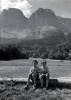 Col de l'Arzelier, 18 juillet 1952 : Olivier, Nicolas ; au fond, les Deux soeurs