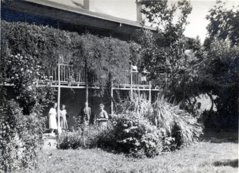 St Jeoire Prieur, 11 aot 1947: ?, Germaine ?, ?, Jeanne ?