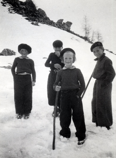 Mai 1948: Catherine, Jrme, Anne, Vincent