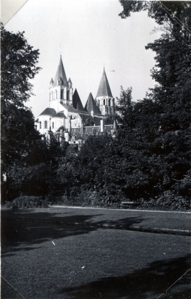 Loches