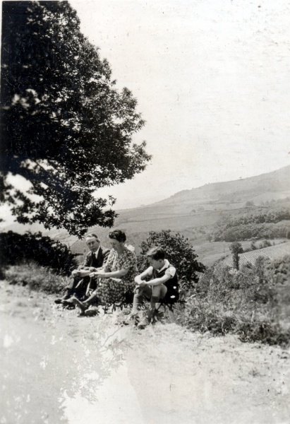 1933 - Louis, Genevive, Michel