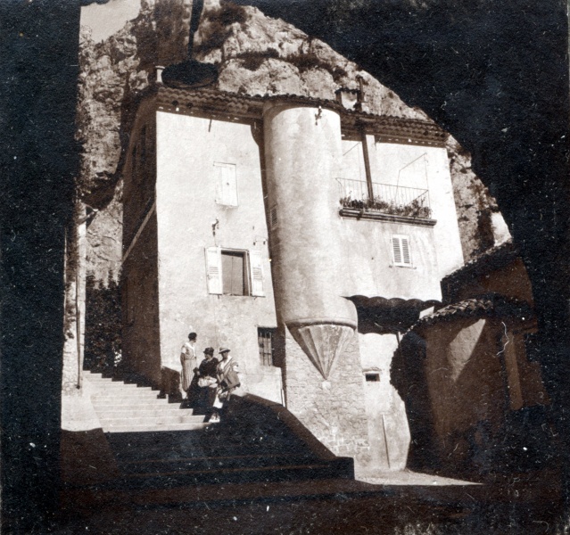 1933 - Moustiers: Paule, lisabeth, Genevive