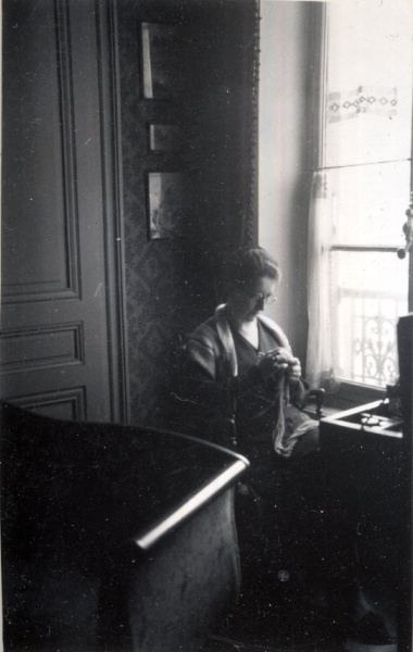 1935 - Lyon: Genevive