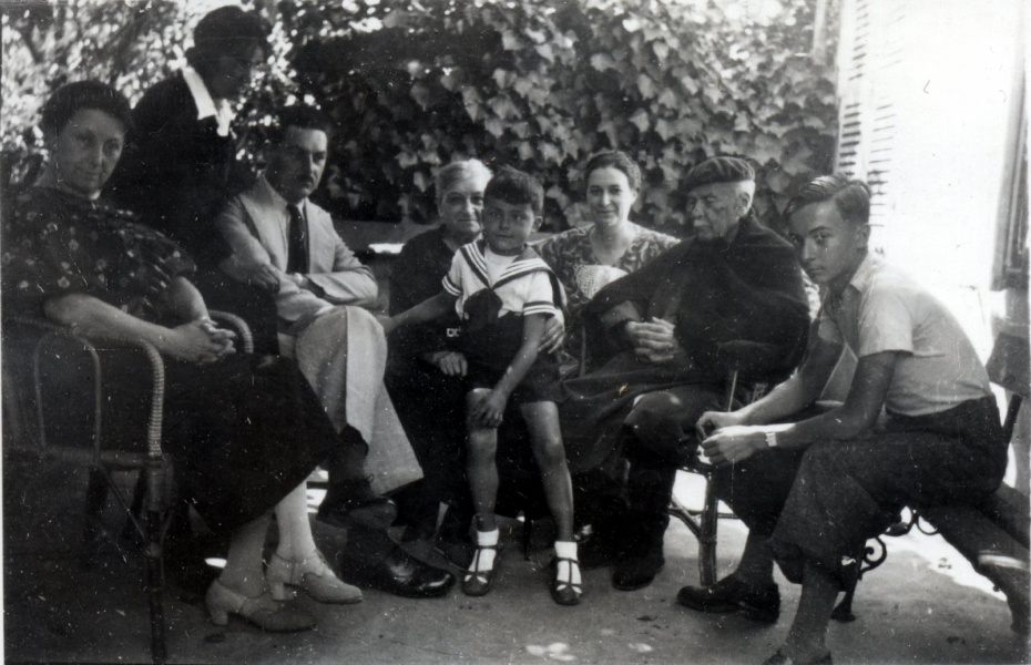 1936 - Digne: Genevive, Marie-Anne, Franois, lisabeth, Bernard, Toinon, Joseph, Michel