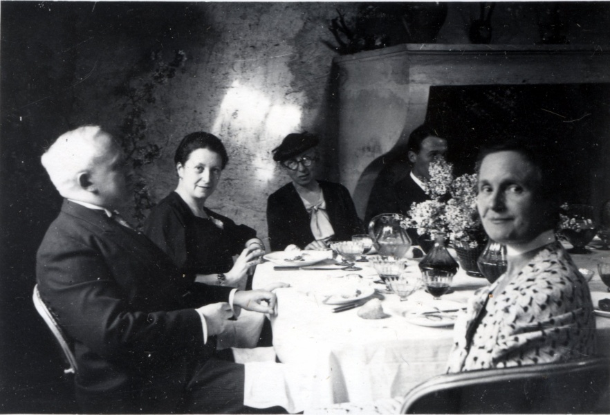 mai 1937 - mariage de Jacques: M. Sencert, Genevive, ...