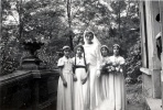 17 septembre 1935 - mariage de Pierre: X, Franoise Courby, Irne, Jotte et Coco Allgre