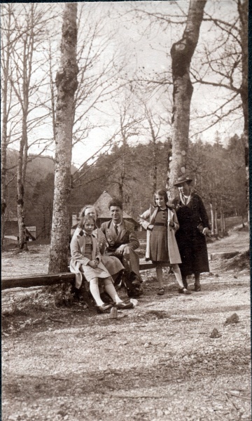 1937 - Marie-Thrse Jr, Madeleine, Jacques, Genevive Jr, Germaine