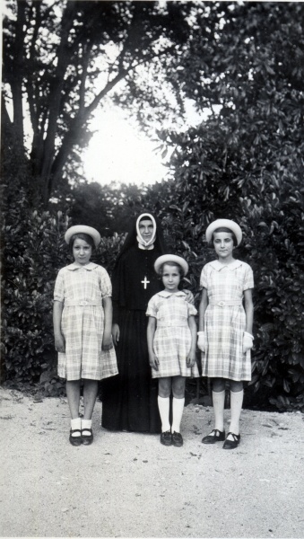 1938 - Grenoble: Marie-Thrse Jr, Marie-Louise, Ccile, Genevive Jr