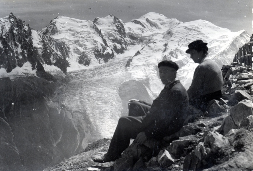 Le Mont Blanc vu du Brvent : Louis, Genevive ;  gauche, Aiguille du Midi, Mont Blanc du Tacul