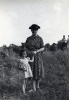 (Geneviève et Jacqueline - St André d'Apchon - août 1940)