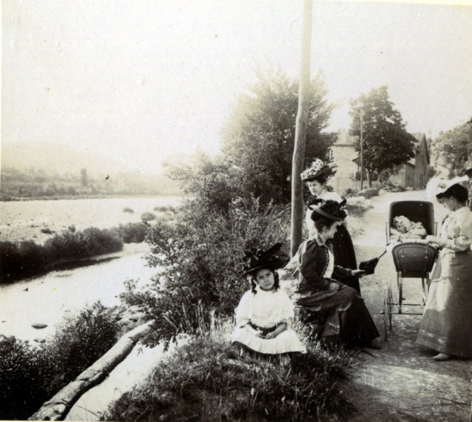 1906: Paule, Genevive, Jacques, autres