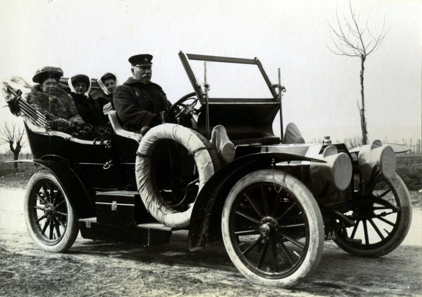 ?, 1908: Genevive et autres