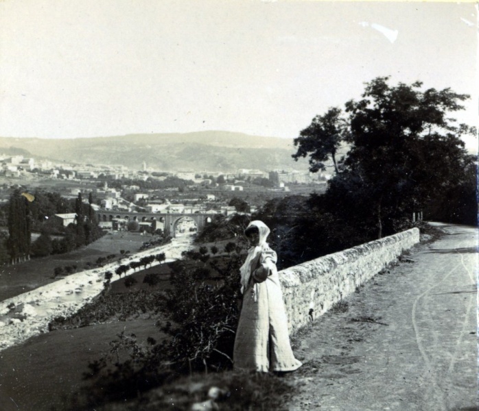Viviers, 1908: Genevive