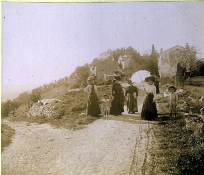 ?, 1909: Genevive, Jacques, lisabeth, autres