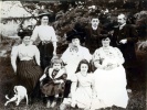 ?, 1908: Jacques, Marguerite Uchard; Mme Bchevet, Yvonne, Genevive, X; Melle Bchevet, Maurice et Andr Uchard