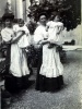 Viviers, 1909: Yvonne, Henri et autres