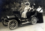 ?, 1909, dans la Zedel: Andr, Genevive, Jeanne, lisabeth