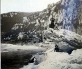 Gorges de l'Ardche (?), 1910: Genevive et Melles Bchevet
