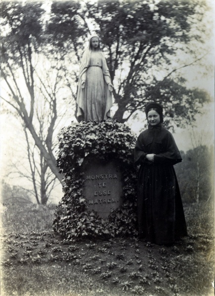 ?, 1911: Marie-Thrse