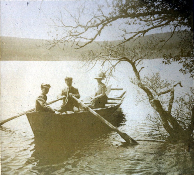 ?, 1912: fils Maginot, Louis, Genevive