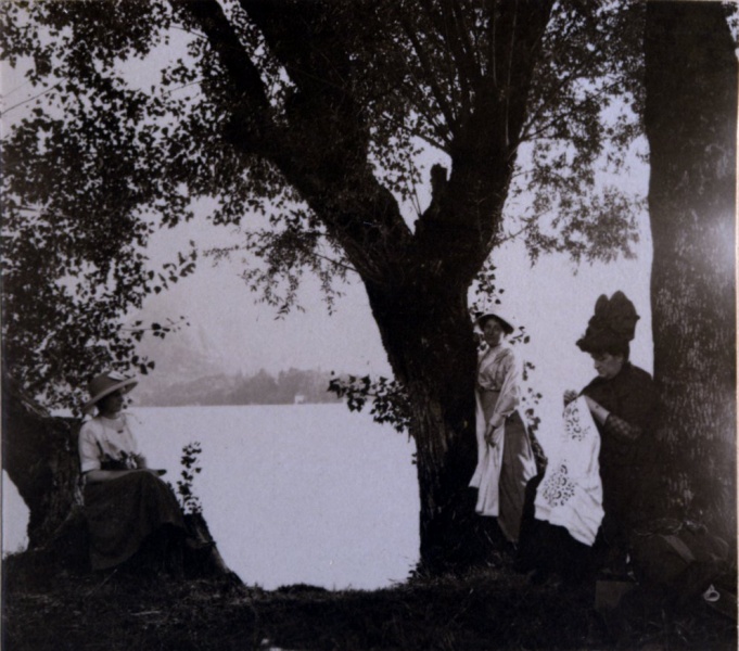 Talloires, 1912: X, Genevive, lisabeth