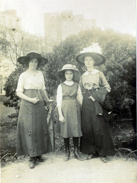 Digne, 1912: Toinon, Paule, Marie-Louise